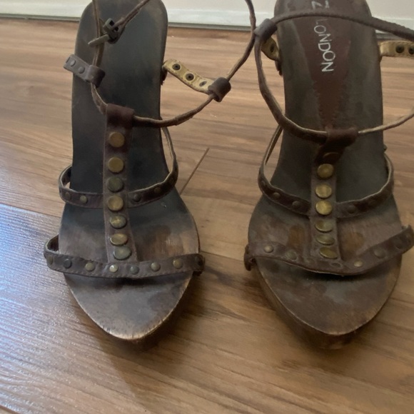 Wood Heels - Picture 10 of 11